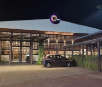 Round The Global Diner Restaurant Peringavu